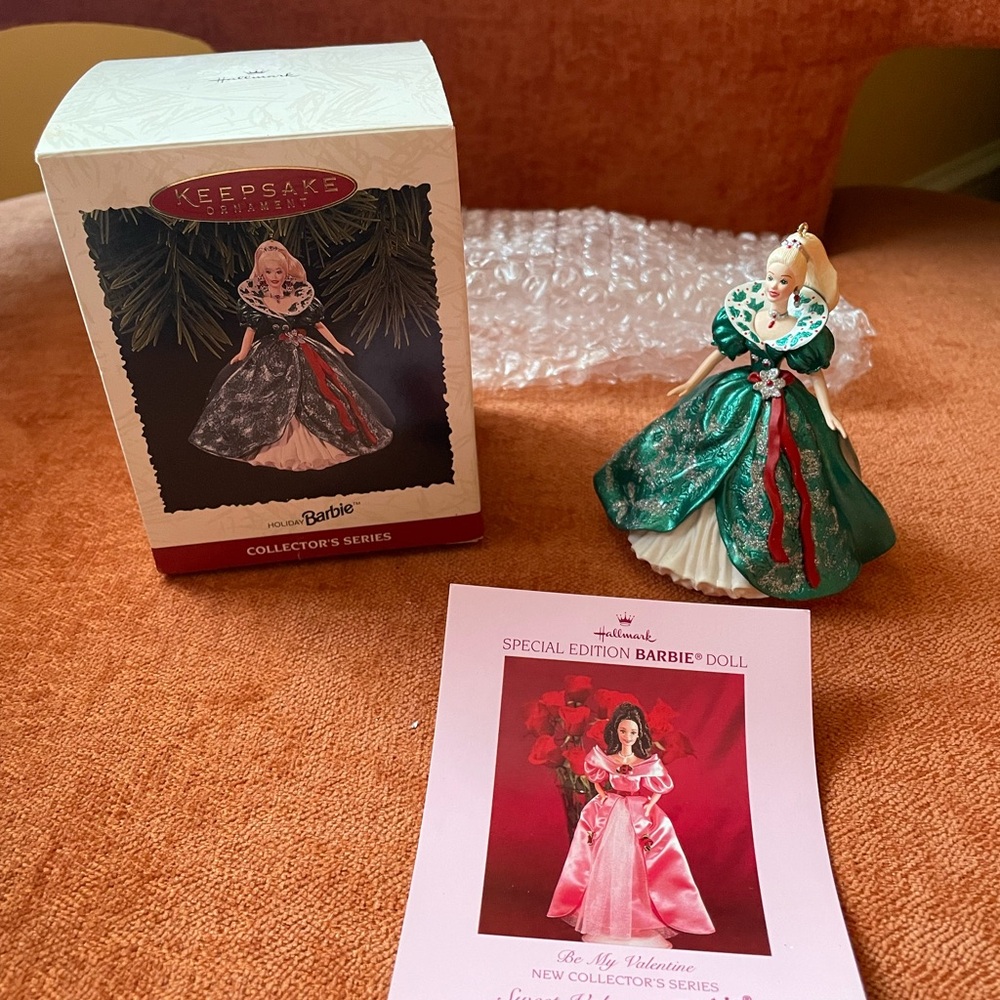 Hallmark 1995 Holiday Barbie Ornament